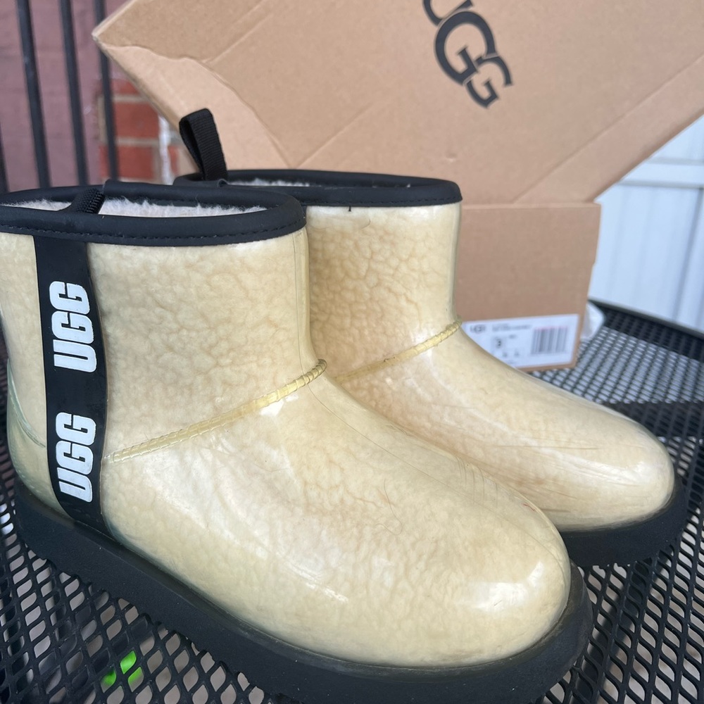 Little Girls Ugg Boots